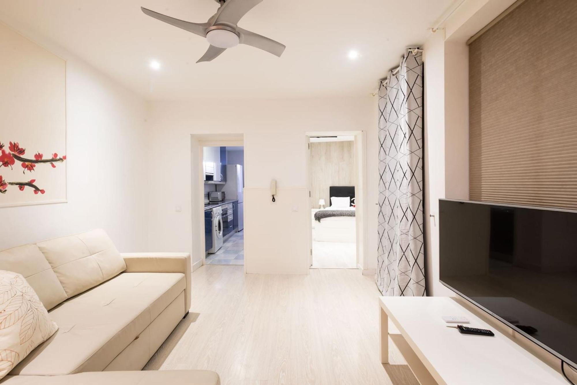 Apartamentos Day Madrid Tribunal Centro Gran Via Sol Exteriör bild