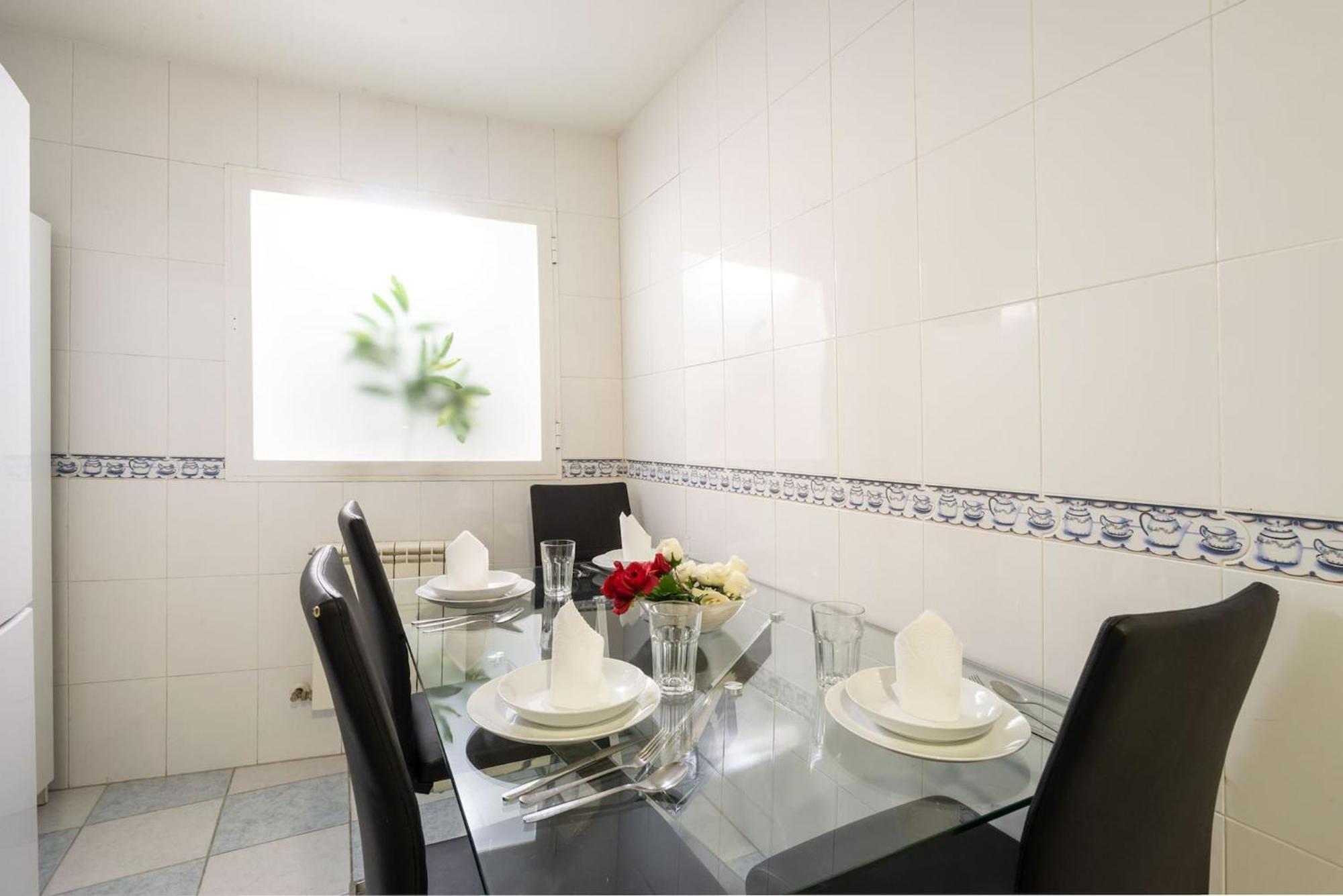 Apartamentos Day Madrid Tribunal Centro Gran Via Sol Exteriör bild